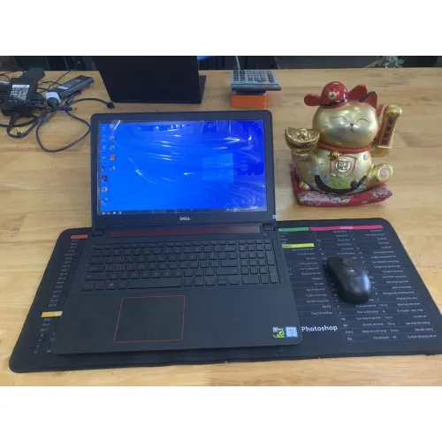 Dell Inspiron 5577