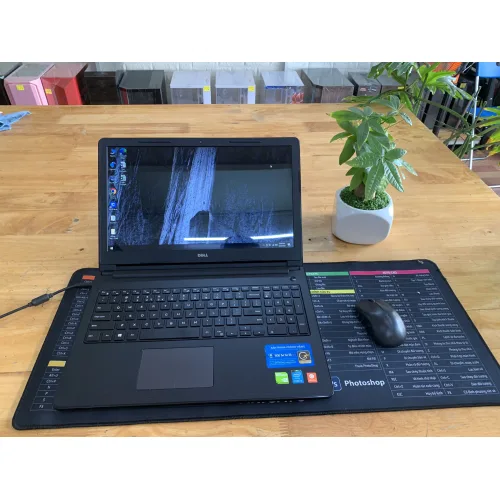 Dell Inspiron 3558