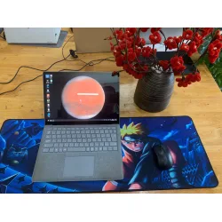 Surface Laptop 2 - I5 TH8