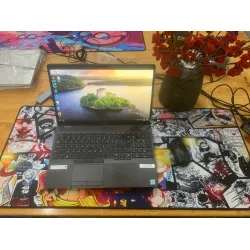 Dell Precision 3541 i7 Th 9