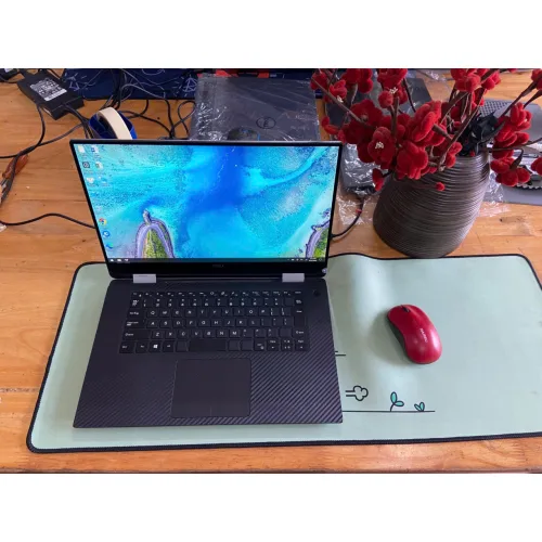 Laptop Dell XPS 15 9575 | Core i7, RAM 8GB, SSD 512GB, 15.6 inch FHD cảm ứng
