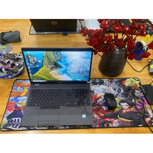 Laptop Dell Latitude 5500 | Core i7-8665U, RAM 8GB, SSD 256GB, 15.6 inch FHD cảm ứng