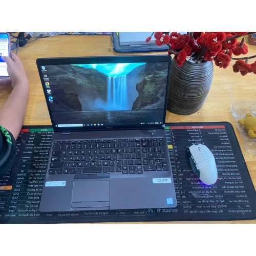 Laptop Dell Latitude 5501 | Core i7-9850H, RAM 16GB, SSD 256GB, 15.6 inch, MX 150 2GB